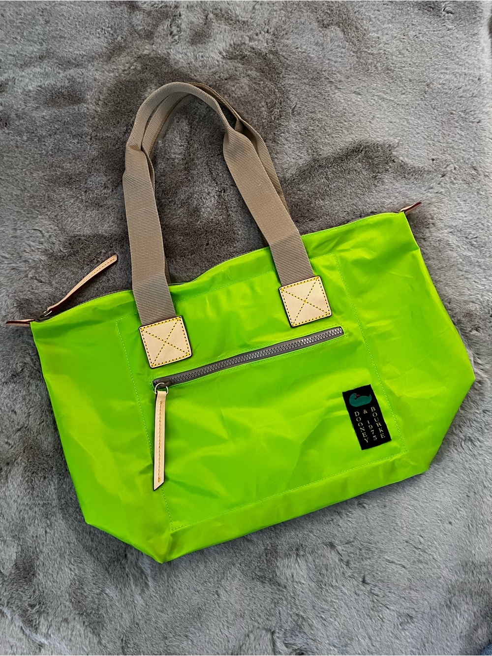 Dooney and Bourke Neon Green Nylon Tote Bag Shoulder Front Zip Logo Purse Travel